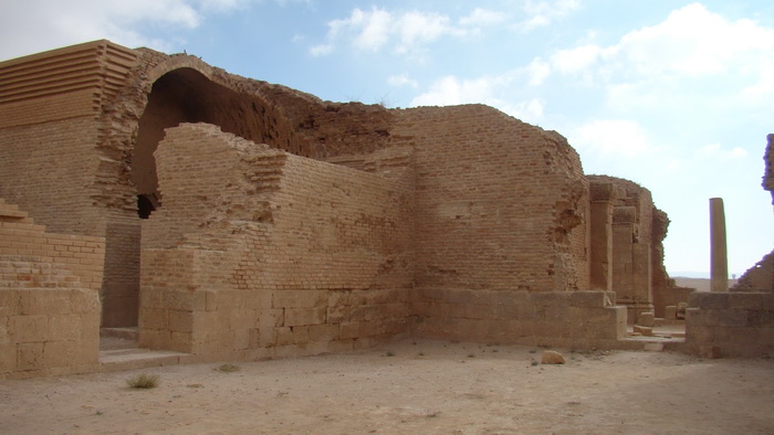 Qasr (palata)
              Al-Mushatta